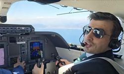 Baykar Yönetim Kurulu Başkanı Bayraktar, Piaggio P180'nin pilot koltuğunda