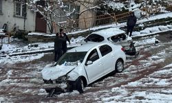 İstanbul'da etkisini artıran kar yağışı sürücülere zor anlar yaşatıyor