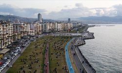 İzmir Valiliğinden Ege Denizi'ndeki sismik hareketliliğe ilişkin açıklama