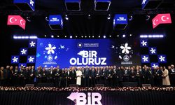 Cumhurbaşkanı Erdoğan'dan "asrın birlikteliğine" katkı sağlayan kurum, kuruluş ve özel sektör temsilcilerine plaket