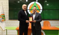 Alanyaspor'da teknik direktör Sami Uğurlu ile yollar ayrıldı