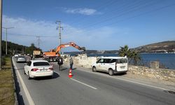 Bodrum'da Hazine arazisine inşa edilen 2 kaçak yapıda yıkım başlatıldı