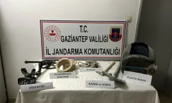 Gaziantep'te kaçak kazı yapan 2 kişi suçüstü yakalandı