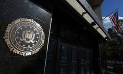 FBI New York saha ofisi sorumlusu Dennehy'nin görevinden ayrılmaya zorlandığı iddia edildi