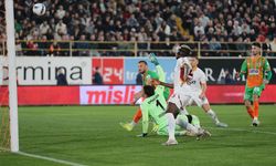 Galatasaray, deplasmanda Corendon Alanyaspor'u 2-1 yendi