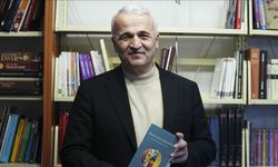 Prof. Dr. Ekrem Demirli, ibadet ve özgürlük arasındaki ilişkiyi anlattı