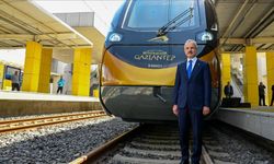 Bakan Uraloğlu: Gaziray elektrikli tren setleri çok önemli bir kilometre taşıdır