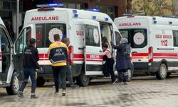 Yedikleri şekerden zehirlenen 15 öğrenci hastaneye kaldırıldı