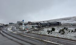 Erciyes'e nisan ayında kar yağdı