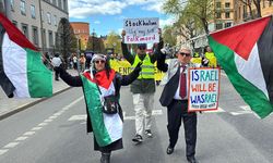 İsrail'in Gazze'ye yönelik saldırıları Stockholm'de protesto edildi