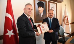Üsküplü öğrenciler Kastamonu Valisi Dallı'yı ziyaret etti