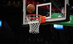 NBA'de Lakers, Doncic'in 39 sayılık performansıyla Rockets'ı farklı yendi