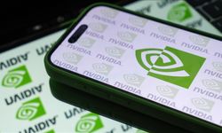 Nvidia'nın patronu Jensen Huang, ABD'nin yeni çip kısıtlaması sonrası Çin'i ziyaret etti