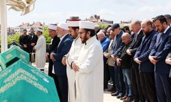 Cumhurbaşkanı Erdoğan, İstanbul İmam Hatip Lisesi öğretmeni Ahmet Kahraman’ın cenaze törenine katıldı