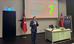 Türk savunma sanayi firmaları Berlin'de öğrencilerle buluştu