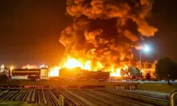 Ekvador'un en büyük petrol rafinerisinde çıkan yangın kontrol altına alındı