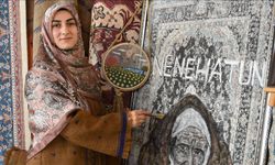 Video izleyerek başladığı el sanatında tarihi figürleri halıya resmediyor