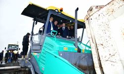 Ardahan’da köy yolları asfalt yerine beton kullanılarak yenileniyor