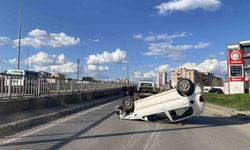 Sivas’ta otomobil devrildi: 3 yaralı