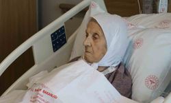 104 yaşındaki hasta, kalp ameliyatıyla sağlığına kavuştu
