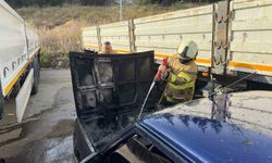 Erdek’te park halindeki otomobilde yangın paniği