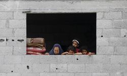 İsrail'den Deyr el-Belah’a Hava Saldırısı: Ölü ve Yaralılar Var