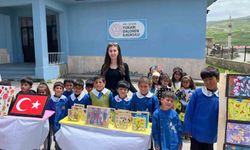 Minik tasarımcılardan geri dönüşüm defilesi