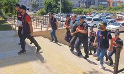 Ödemiş’te 10 ayrı suçtan 124 yıl hapisle aranıyordu, jandarmadan kaçamadı