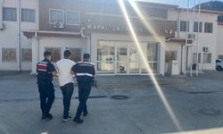 JASAT’tan sahilde operasyon: Aranan şahıs güneşlenirken yakalandı