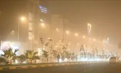Suudi Arabistan'da kum fırtınası günlük hayatı olumsuz etkiledi