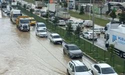 Malatya'da sağanak ve dolu etkili oldu