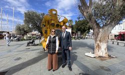 Bodrum'da deniz müzesine verilen denizaltı meydanda sergileniyor