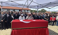 Şehit İstihkam Uzman Çavuş Önder Özen'in cenazesi, Afyonkarahisar'da son yolculuğuna uğurlandı