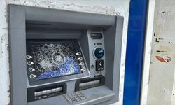 Bayrampaşa'da bankalara ait ATM'lere zarar verildi