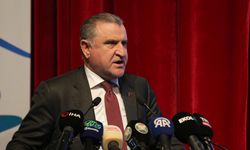 Gençlik ve Spor Bakanı Bak, "Spor Dostu Kampüs" sertifika törenine katıldı