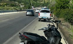 Afyonkarahisar'da bariyere çarpan motosikletin sürücüsü hayatını kaybetti