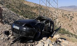 Şırnak'ta şarampole devrilen hafif ticari araçtaki 3 kişi öldü, 3 kişi yaralandı