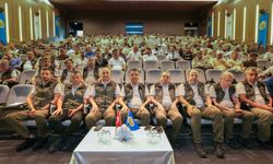 Adana'da orman yangınlarında görev alan pilotlar ve mürettebata eğitim verildi