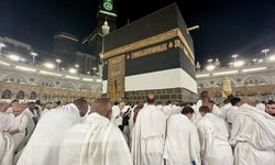 Kabe'de sabah namazı