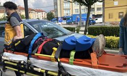 Bolu'da otomobilin çarptığı anne ve 10 yaşındaki kızı yaralandı
