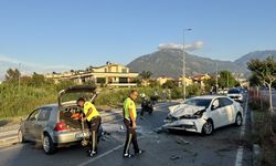 Fethiye'de otomobiller çarpıştı, 1 kişi öldü, 3 kişi yaralandı