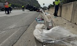 Anadolu Otoyolu'nun Kocaeli kesiminde devrilen hafif ticari araçtaki 3 kişi yaralandı