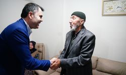 Bakan Kurum, Malatya'da köy evini teslim alan Ürün ailesinin misafiri oldu