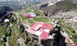 Elazığ'da tarihi Harput Kalesi'nde 2025 yılı kazı sezonu başladı