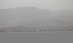 İzmir'de toz taşınımı etkili oldu