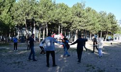 Türkiye şampiyonu tekvandocu Ebrar, babası tarafından davul zurnayla karşılandı