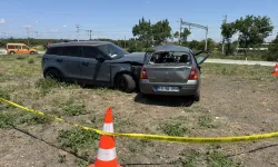 Balıkesir'de cip ile otomobilin çarpışması sonucu 1 kişi öldü, 2 kişi yaralandı