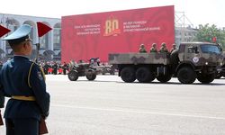 Kırgızistan’da “Büyük Zafer”in 80. Yılı Görkemli Törenle Kutlandı