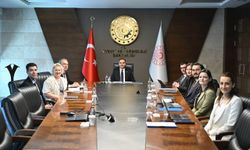 Bakan Kacır, Avrupa Birliği Türkiye Delegasyonu Başkanı Büyükelçi Ossowski ile görüştü