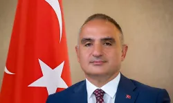 Bakan Ersoy: Harabe Bina Kütüphaneye Dönüştü, Döşemealtı Halk Kütüphanesi Hizmete Açıldı